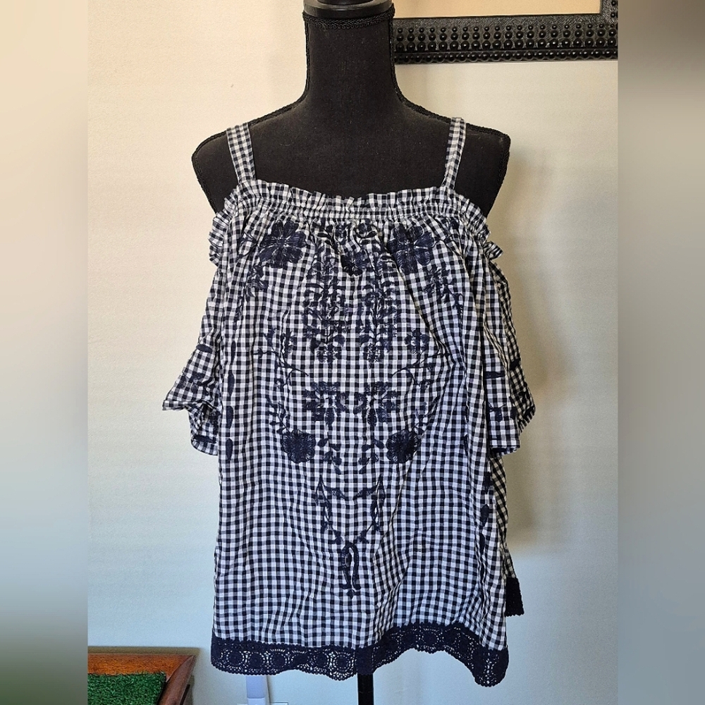 Knox Rose Cold Shoulder Gingham Embroidered Shirt